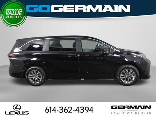 2025 Toyota Sienna XLE