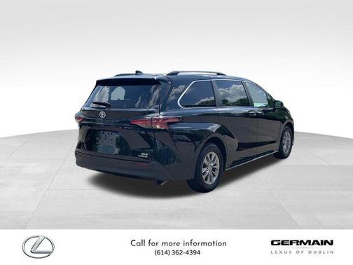 2022 Toyota Sienna XLE 7 Passenger