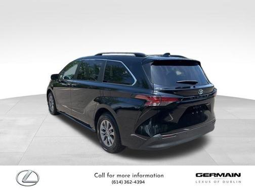 2022 Toyota Sienna XLE 7 Passenger