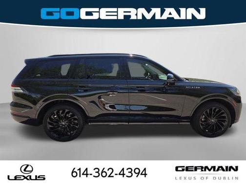 Infinite Black Metallic Clearcoat 2025 Lincoln Aviator Reserve AWD