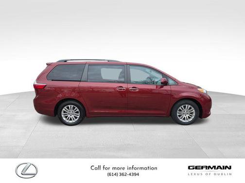 2016 Toyota Sienna XLE