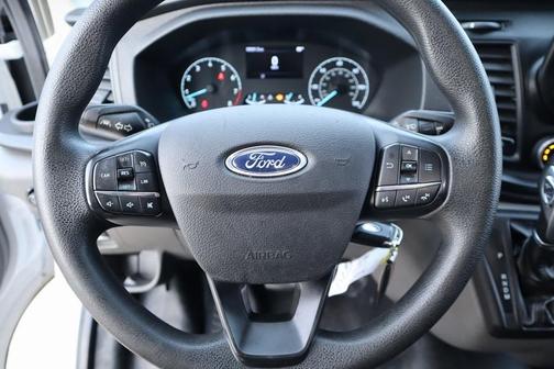 2022 Ford Transit-250 Base