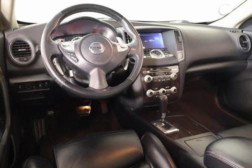 2014 Nissan Maxima SV