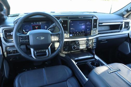2025 Ford F-250 Platinum