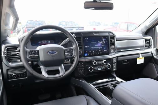 2025 Ford F-350 Lariat Super Duty