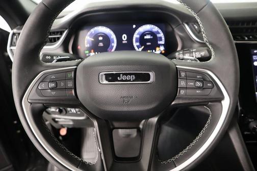 2024 Jeep Grand Cherokee L Laredo