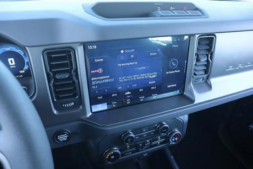 2025 Ford Bronco Base