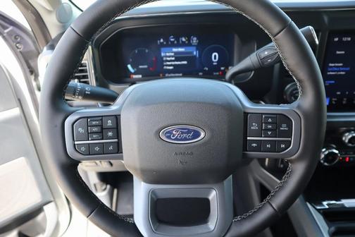 2025 Ford F-350 Lariat Super Duty