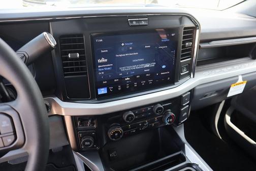 2025 Ford F-350 XLT