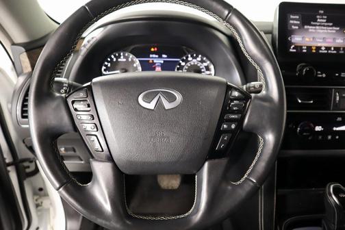 2022 INFINITI QX80 Luxe