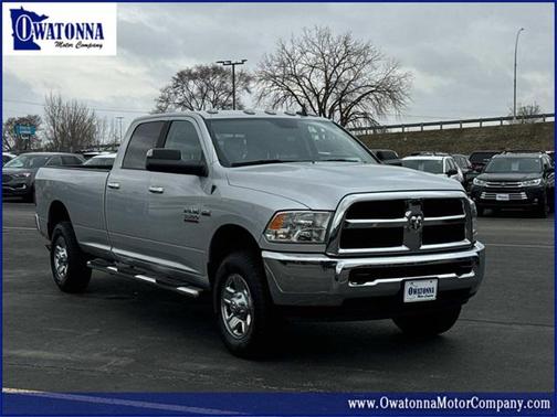 2018 RAM 3500 SLT Crew Cab 4x4 8' Box