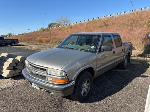 2003 Chevrolet S-10 Base