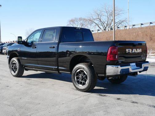 2026 RAM 3500 Laramie Crew Cab 4x4 6'4' Box