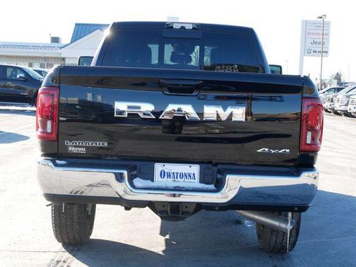 2026 RAM 3500 Laramie Crew Cab 4x4 6'4' Box