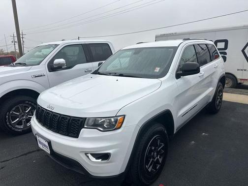 2020 Jeep Grand Cherokee Laredo