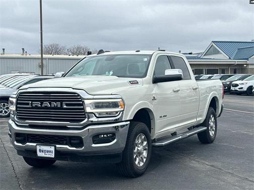 2022 RAM 3500 Laramie Crew Cab 4x4 6'4' Box