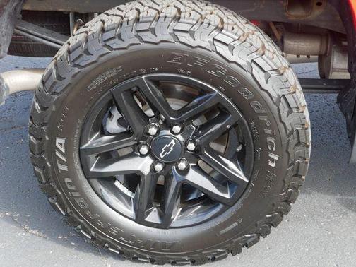 Red Hot 2022 Chevrolet Silverado 1500 Custom Trail Boss