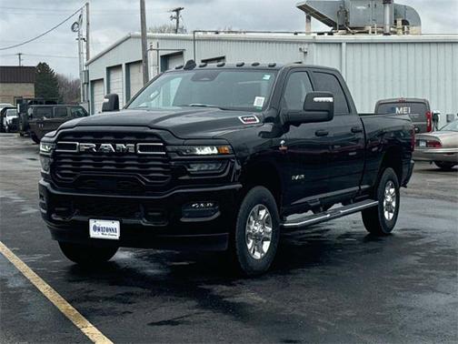 2025 RAM 3500 Big Horn Crew Cab 4x4 6'4' Box
