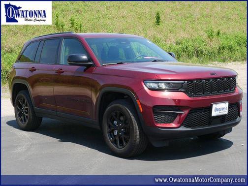 Velvet Red Pearlcoat 2025 Jeep Grand Cherokee Altitude