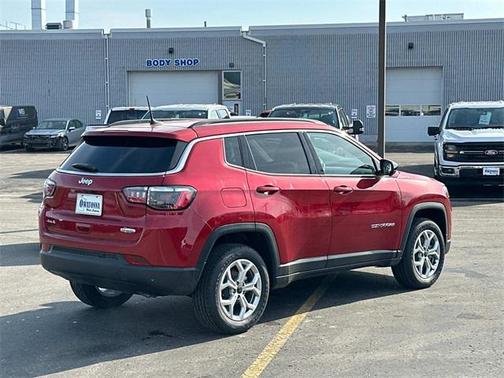 2025 Jeep Compass Latitude