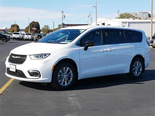 2026 Chrysler Pacifica L