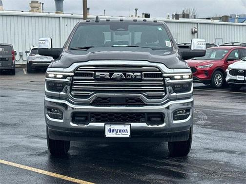 2025 RAM 3500 Laramie Crew Cab 4x4 6'4' Box