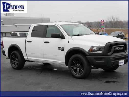 2024 RAM 1500 Classic Warlock Crew Cab 4x4 5'7' Box