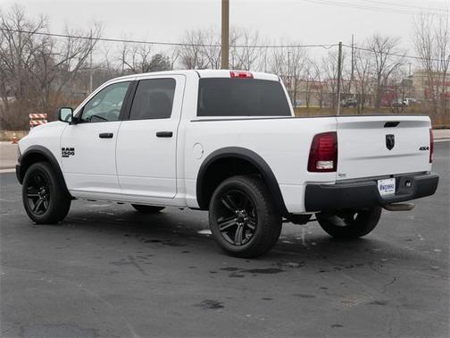 2024 RAM 1500 Classic Warlock Crew Cab 4x4 5'7' Box