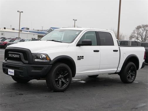 2024 RAM 1500 Classic Warlock Crew Cab 4x4 5'7' Box