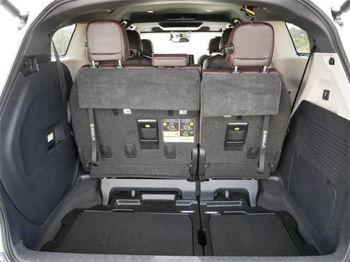 2022 Toyota Sienna Platinum 7 Passenger