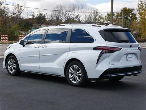 2022 Toyota Sienna Platinum 7 Passenger