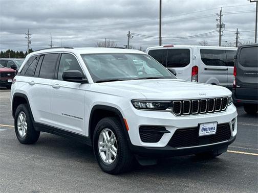 2023 Jeep Grand Cherokee Laredo