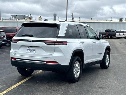 2023 Jeep Grand Cherokee Laredo