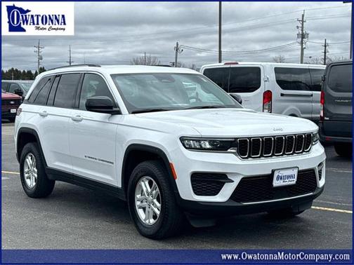 2023 Jeep Grand Cherokee Laredo