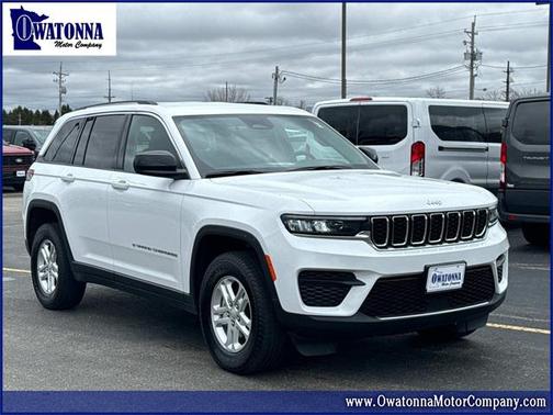 2023 Jeep Grand Cherokee Laredo