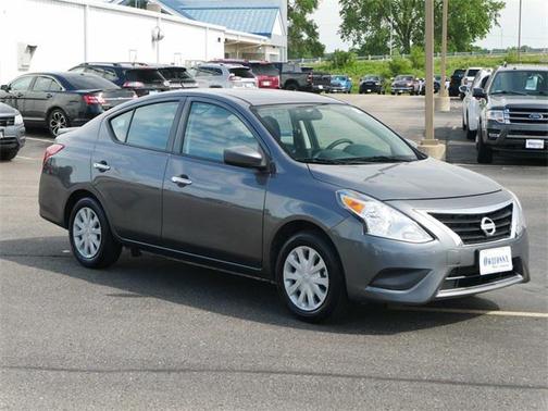 2018 Nissan Versa 1.6 SV