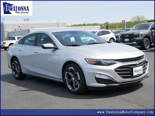 Silver Ice Metallic 2022 Chevrolet Malibu FWD LT