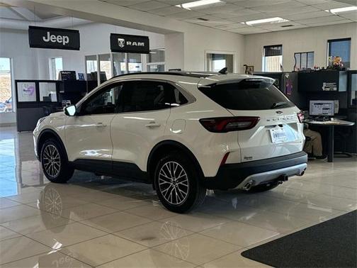 2025 Ford Escape PHEV SE