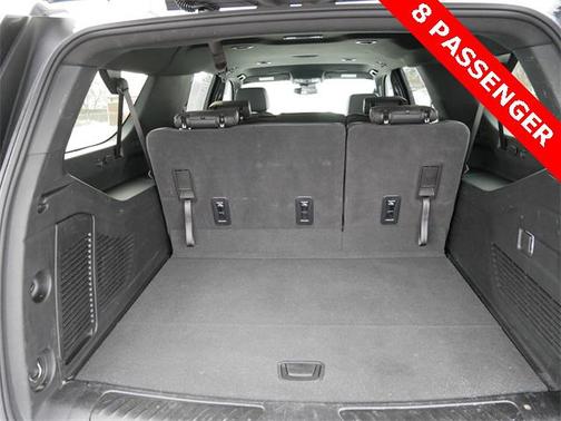 2025 Chevrolet Suburban LT