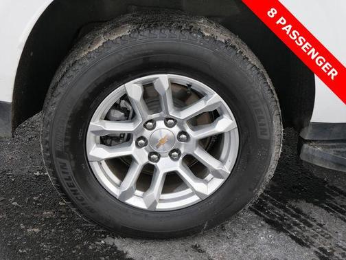 2025 Chevrolet Suburban LT