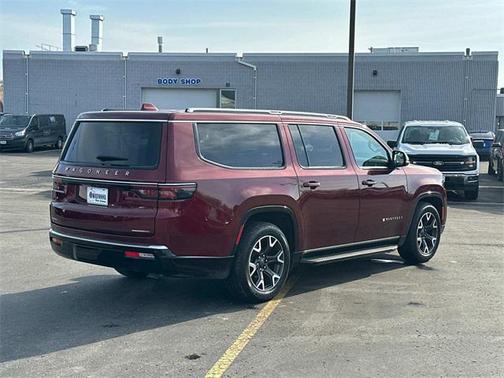 2023 Jeep Wagoneer L Series III 4x4