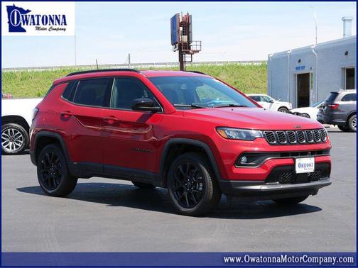 Red Hot Pearlcoat 2026 Jeep Compass Latitude