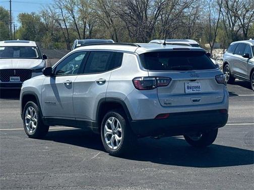 2025 Jeep Compass Latitude