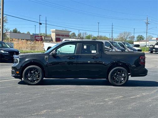 2025 Ford Maverick Lobo Standard
