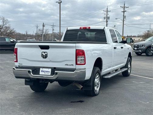 2022 RAM 3500 Tradesman Crew Cab 4x4 8' Box