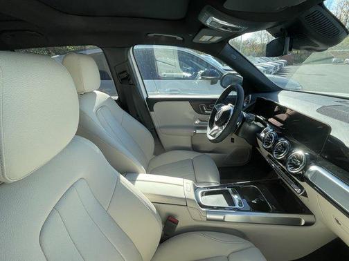 2026 Mercedes-Benz GLB 250 Base 4MATIC