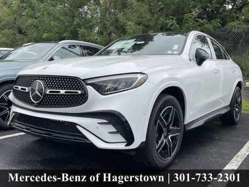 MANUFAKTUR Moonlight White Metallic 2026 Mercedes-Benz GLC 300 Base 4MATIC