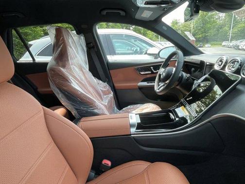 2025 Mercedes-Benz GLC 350e Base 4MATIC