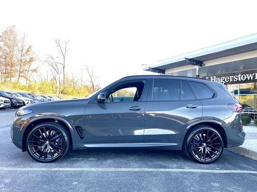 2024 BMW X5 M60i