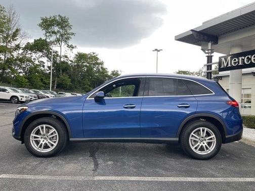 2025 Mercedes-Benz GLC 300 Base 4MATIC